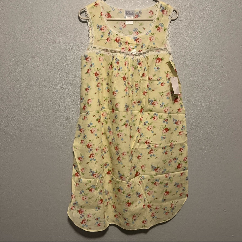 Vintage NWT Character Yellow  Floral Sleeveless Round Hem Night Gown Size Small